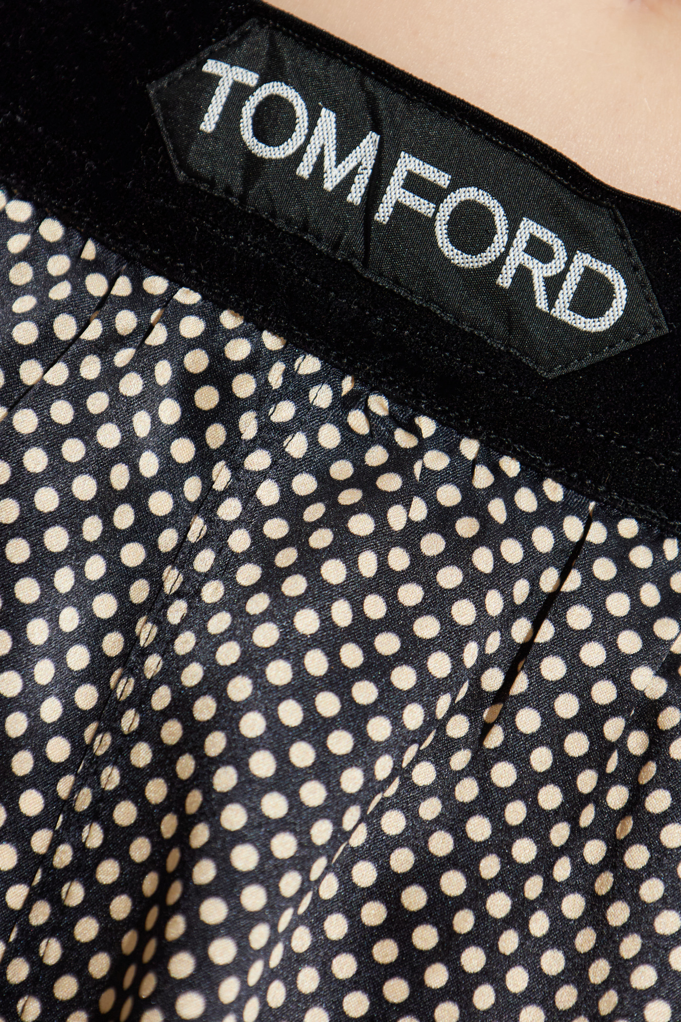 【関税&送料込み】Tom Ford Short Pants With Polka Dot Prin Tom Ford Silk shorts with polka dot pattern | Women's
